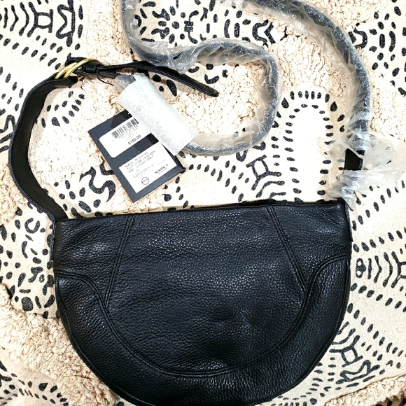 Nixon Handbags - NEW NIXON BLACK LEATHER CROSSBODY BAG